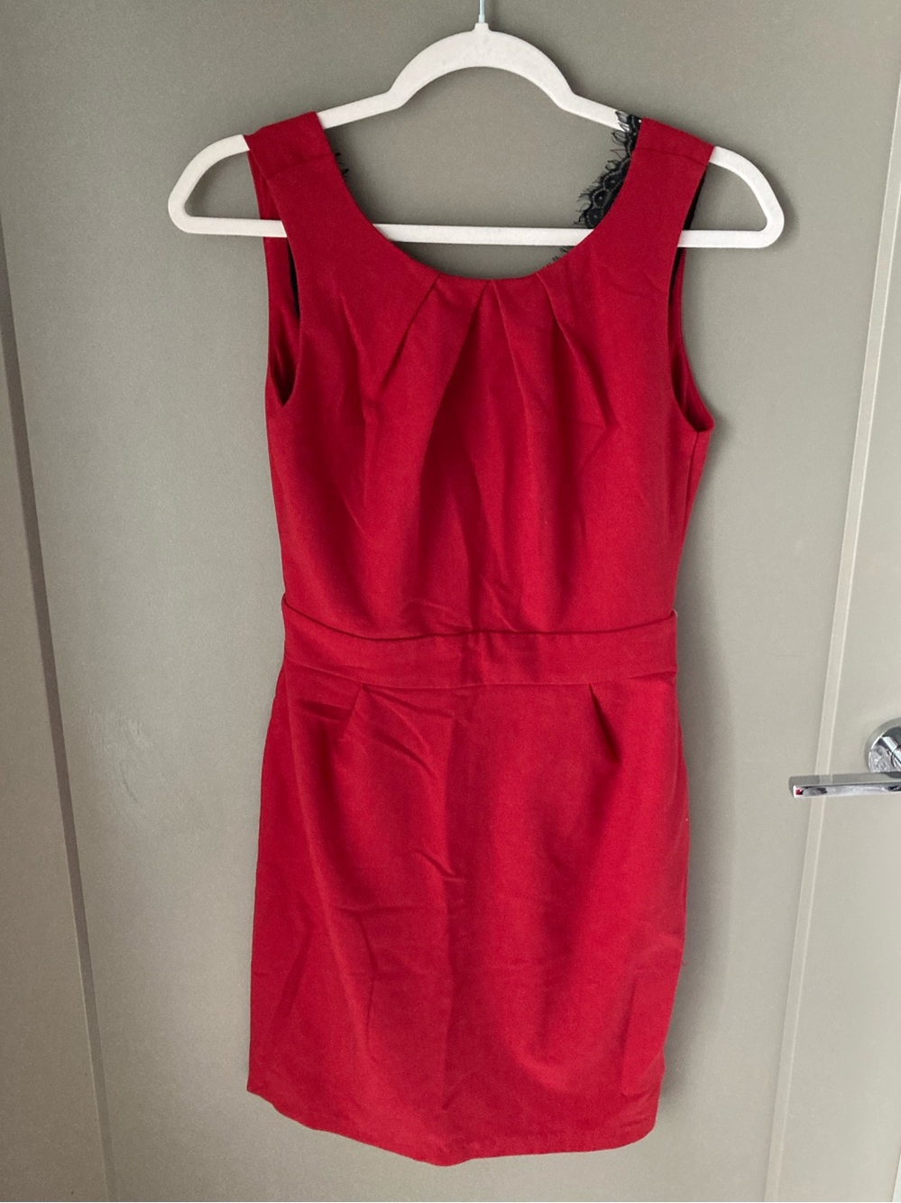 Lulu's Red Sleeveless Sheath Midi Dress